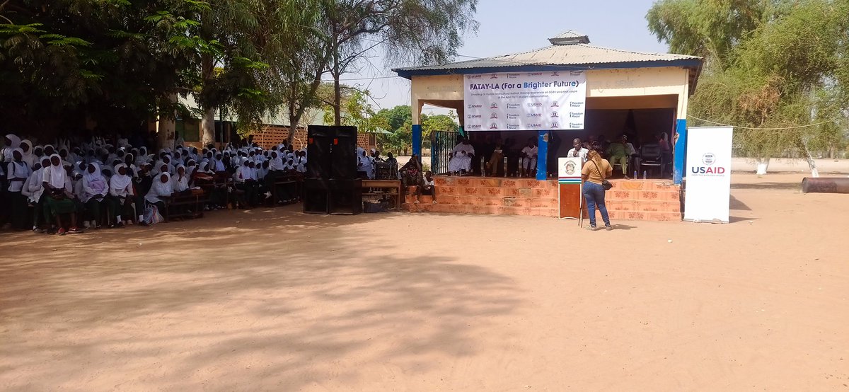 PRJ_Gambia's tweet photo. Happy to join @Fantanka1 for a daylong festival and unveiling of murals commemorating the stories of survivors of April 10/11, 2000 students demonstrations. The event is also meant to raise awareness on #SGBV and protect the rights of women and girls. #Fatayla https://t.co/tDCuS0V0zF