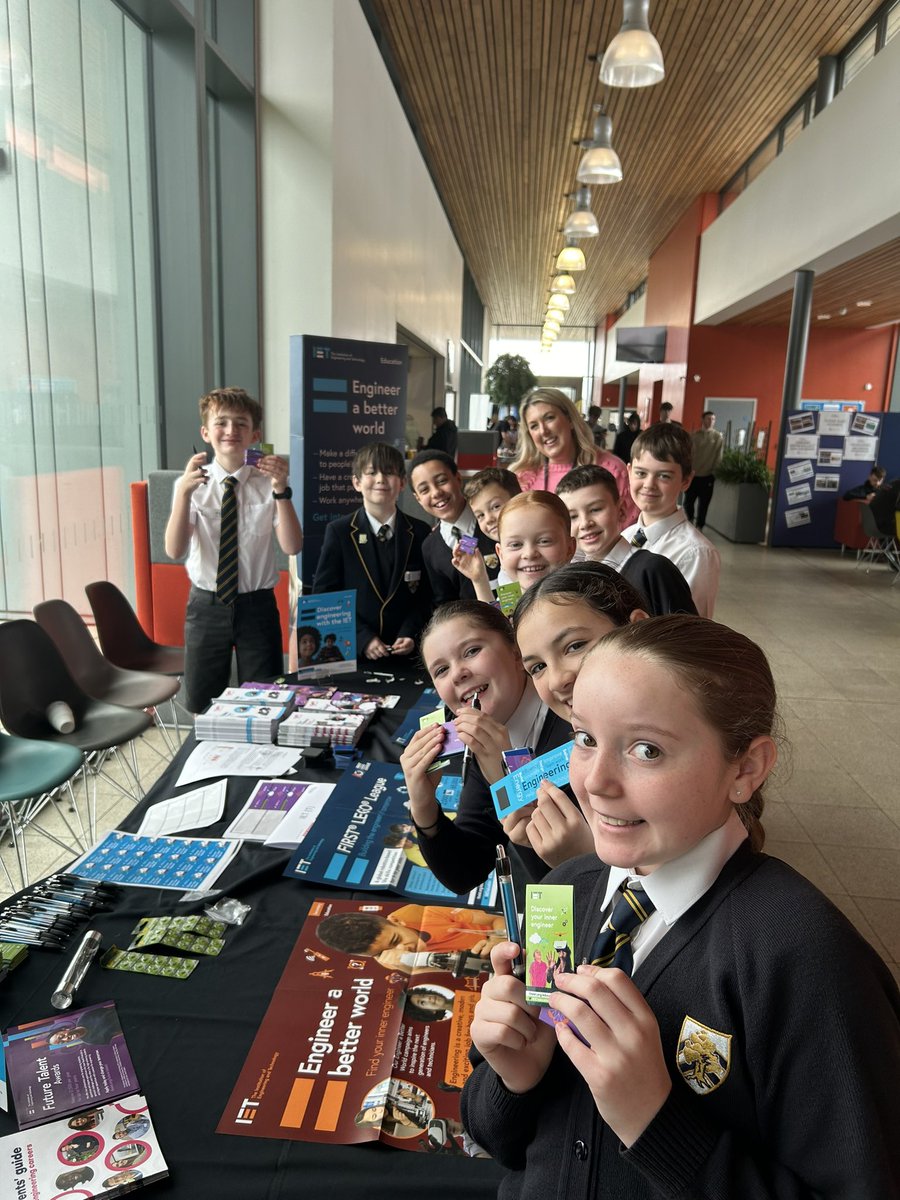 EBPSouth's tweet photo. We are having a great day so far at the Solent Primary Schools’ STEM Fair. Here are @CarnivalUKJobs, @IETSolent and @350_NHS_Careers providing STEM activities for the students.

#PrimarySTEM2024 #STEM https://t.co/XCbNvZ6G9I