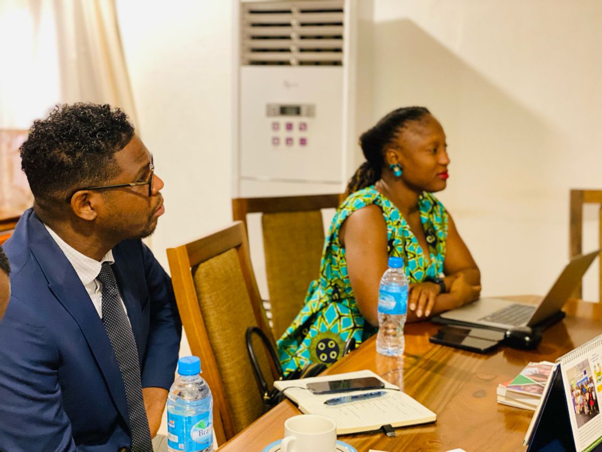 Meeting with the Minister of Communications, Innovation, and Technology. Plans for the @ManoRiverunion @YouthConnektAf involve leveraging technology to unite stakeholders, launching a tech city, and attracting international investors for the Sierra Leonean youth.