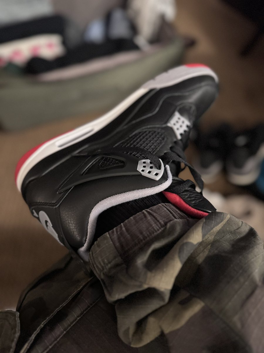 #SneaksWithNeek tweet media