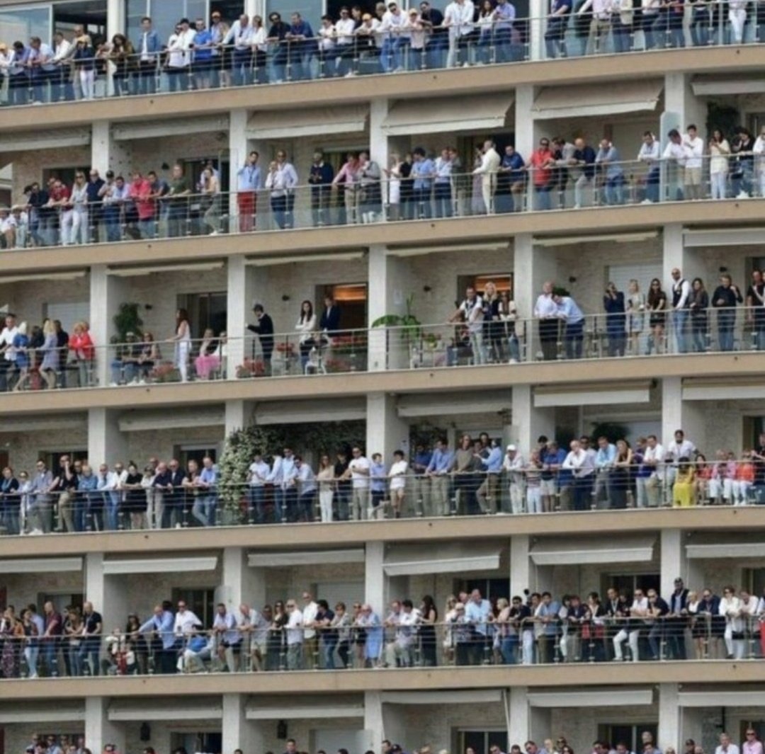 #instagramdown
#facebookdown 
#messengerdown
Instagram  facebook messenger çökünce ne oldu diye  X' e bakanlar 🤣🤭🙈 
Hesapları kasmayın sakince bekleyin. Siber saldırı olmuş ❗❗