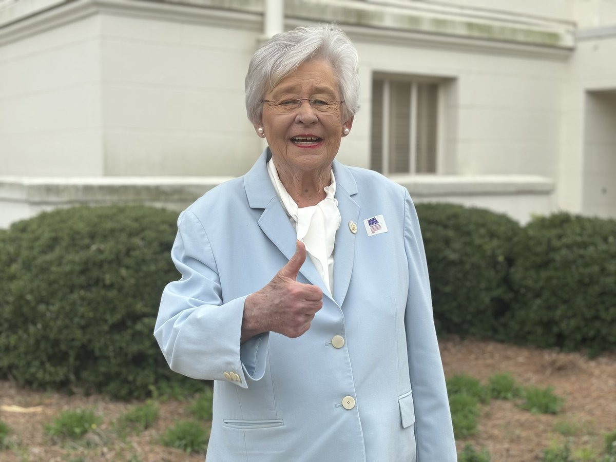 Kay Ivey tweet media