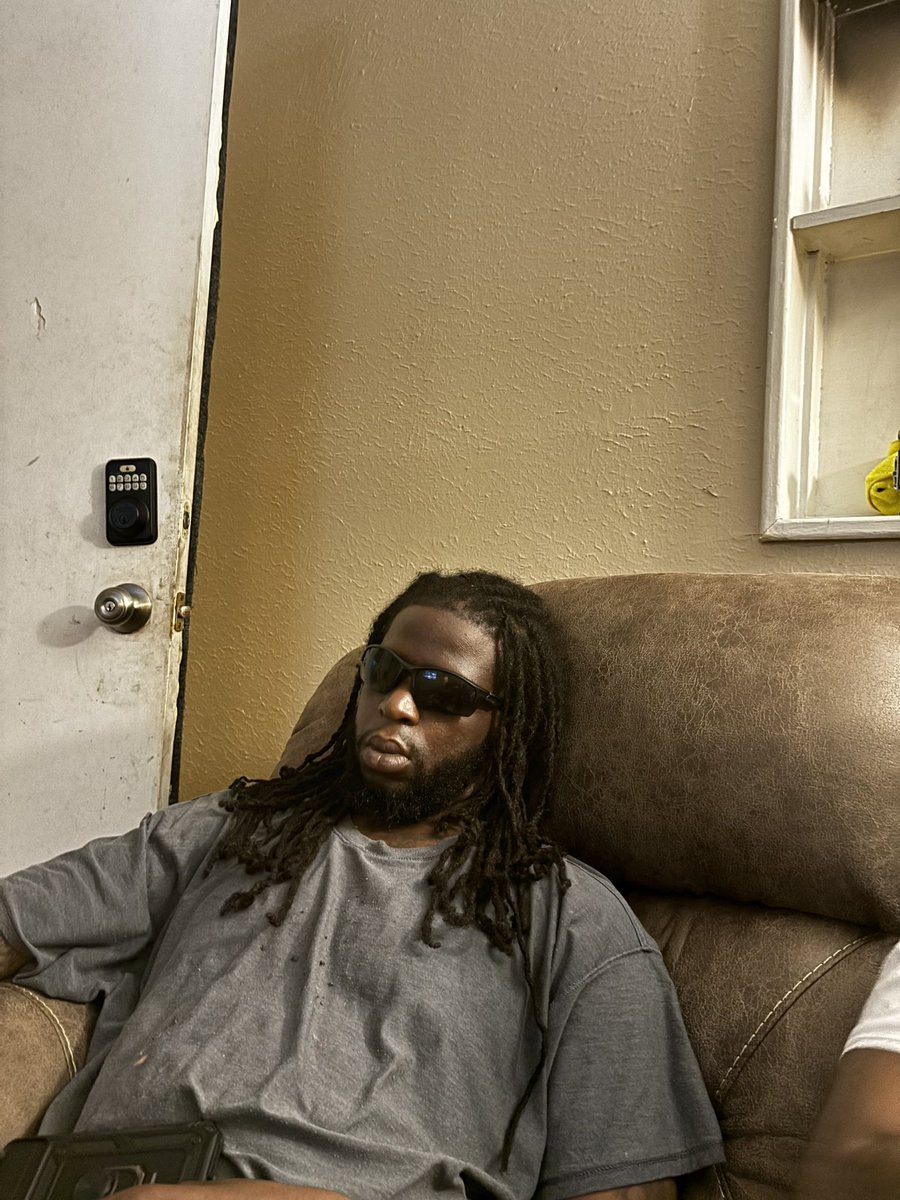 Fly_Shitx's tweet photo. mood… mad af bout my IG https://t.co/CVqrmYDWee
