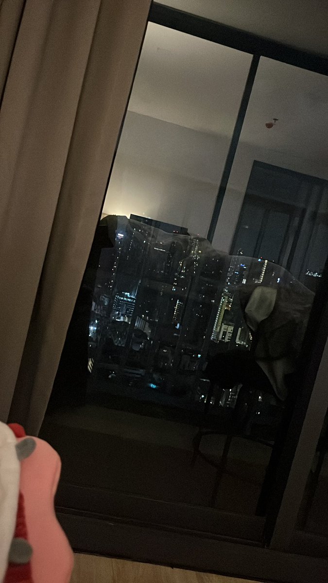 babipolca's tweet photo. Bkk seems boring https://t.co/ZLCJm4zdM6