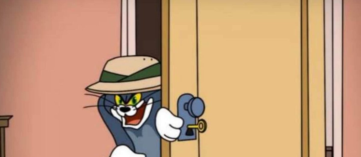 snskritinaruka's tweet photo. Me entering Twitter after Instagram is down https://t.co/saeFSAKrQm