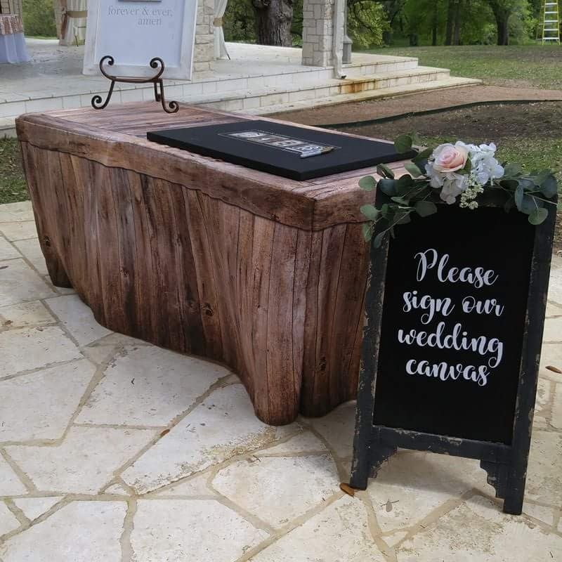 StackDisplays's tweet image. Upcoming wedding or special event? Fabric TABLE COVERS that look like real wood!! stackdisplays.com/collections/ta…
#tablecovers #rustic #facebookdown