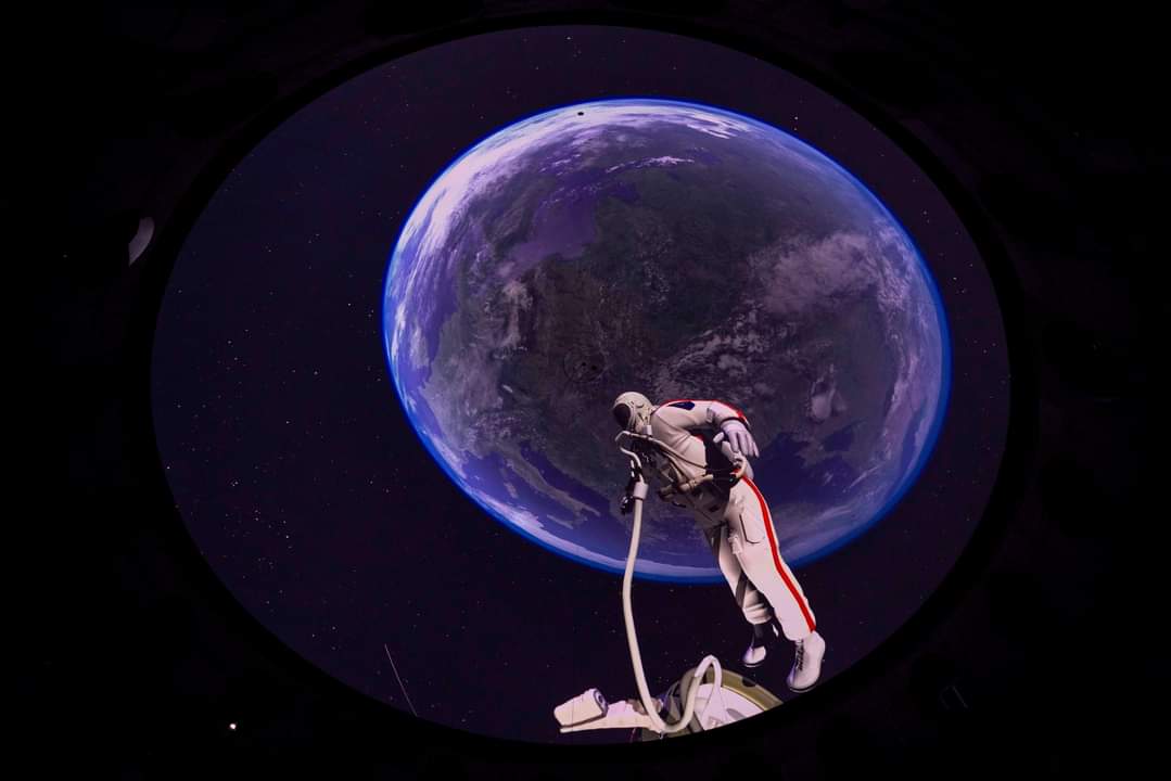 EventravelQRO's tweet photo. 🚀¡Déjate maravillar por el cosmos en el Nuevo Planetario de Querétaro!🌌 

Con una pantalla de 28 metros de diámetro, la segunda más grande de América, y el Sistema Digistar 7 con cuatro proyectores láser, la experiencia será inigualable.

¡Y eso no es todo!

FB e IG https://t.co/xkiE3zO15y