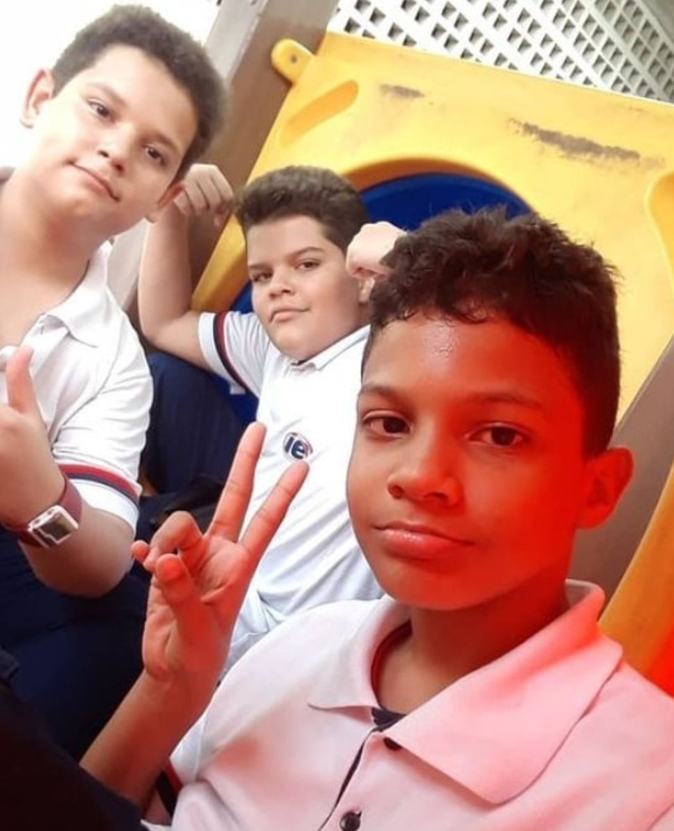 smlvesgo's tweet photo. de semana que vem       //       de ontem https://t.co/N5eJBz5RdZ
