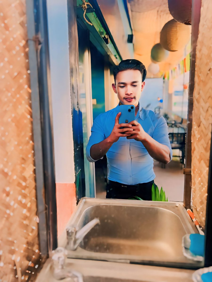 मेरो सफलताको कथाको 
 पहिलो पात्रको रुपमा म तिम्रो नाम लिनेछु।