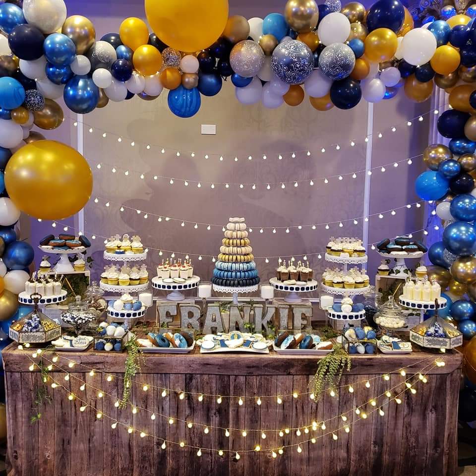 StackDisplays's tweet image. So what does a business do when #facebookdown and #instagramdown ???? Go where everyone is! Hello, Twitter!  Meet our awesome TABLE COVERS that look like REAL WOOD! stackdisplays.com/collections/ta…