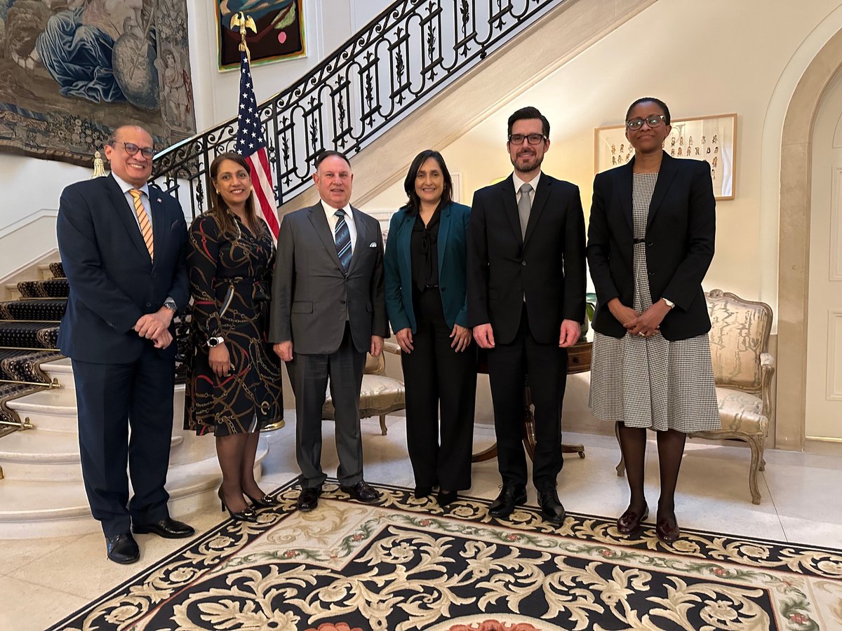 Enjoyed an excellent lunch and discussion with Ambassadors from Belize 🇧🇿,Costa Rica🇨🇷, Dominican Republic🇩🇴, Guatemala 🇬🇹, and Panama 🇵🇦! 🍽️Our diverse nations share common goals – building bridges, fostering friendship, and working together for a brighter, united future for our…