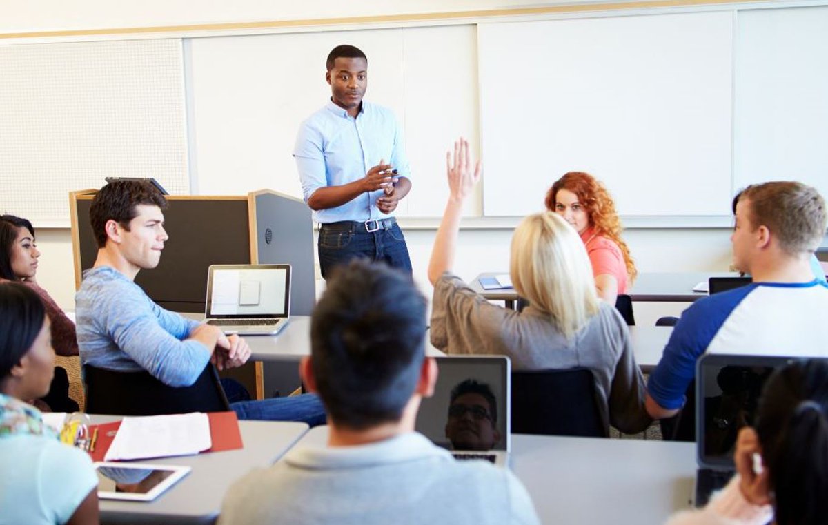 GIS4Teachers's tweet photo. Calling #k12teachers, student teachers w/ less than 5 yrs of experience. The @esricanada #K12 #NewTeacherAward is launching today! #Innovate and #inspire w/ #ArcGIS! Contest runs until May 30th (7pm ET) with some great prizes! #teacherchamps #mappingfun 
https://t.co/9cx9PxXASn https://t.co/LcccTzrhmm