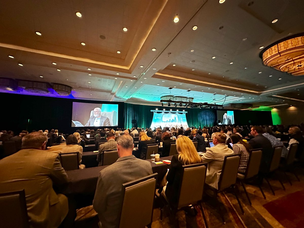 Enjoying the @UrbanLandInst trends day event. Both @cityofchandler staff @ChandlerEconDev and your Mayor and Council are listening to leading economists, educators and job creators at this one day summit. We are committed to keeping our community rocking and creating