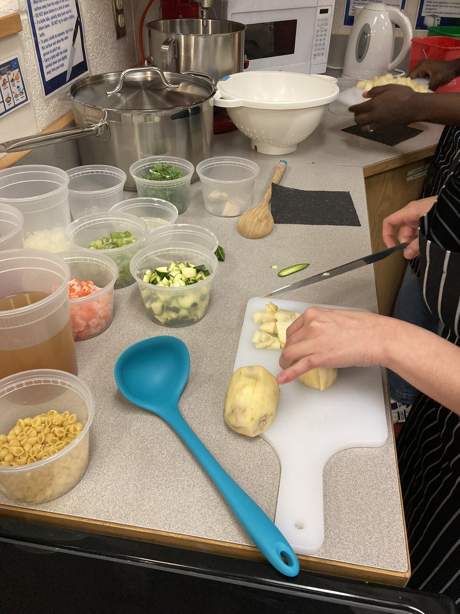 Miss Hicks tweet media