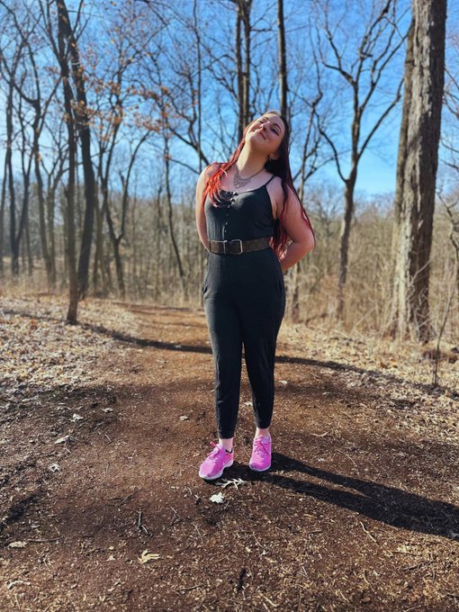 If I could escape to the woods forever and have a little cabin where I go outside with my basket and<a href="/tag/nature"class="tags"><span>#nature</span></a><a href="/tag/beautiful"class="tags"><span>#beautiful</span></a><a href="/tag/redhead"class="tags"><span>#redhead</span></a><a href="/tag/forest"class="tags"><span>#forest</span></a><a href="/tag/beautifulday"class="tags"><span>#beautifulday</span></a>