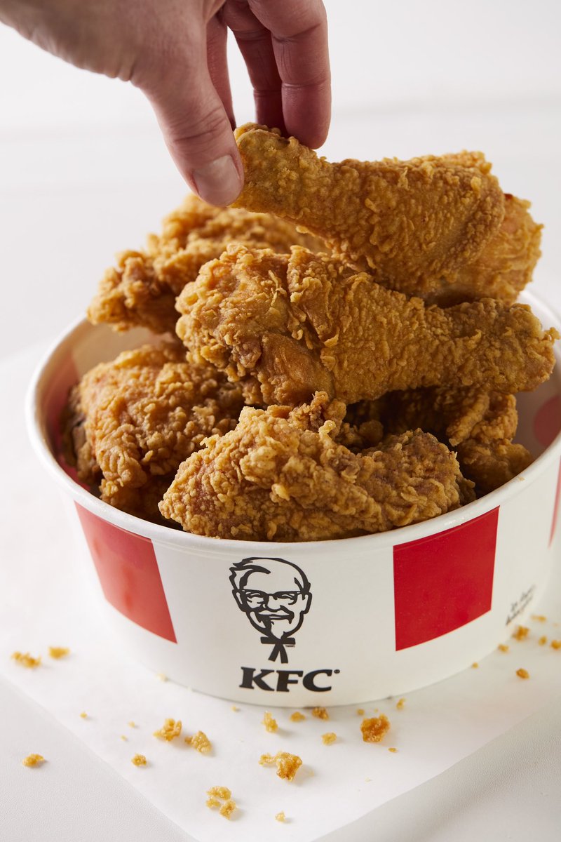 KFC Canada tweet media