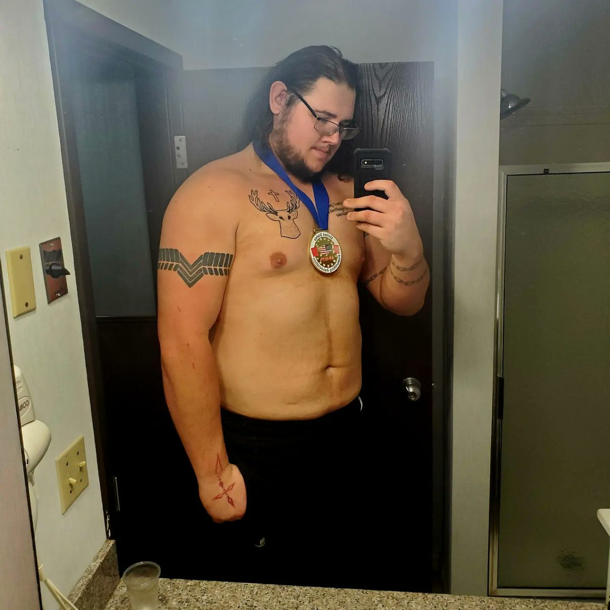 Won my powerlifting competition 
#powerlifting #uspa #strongest