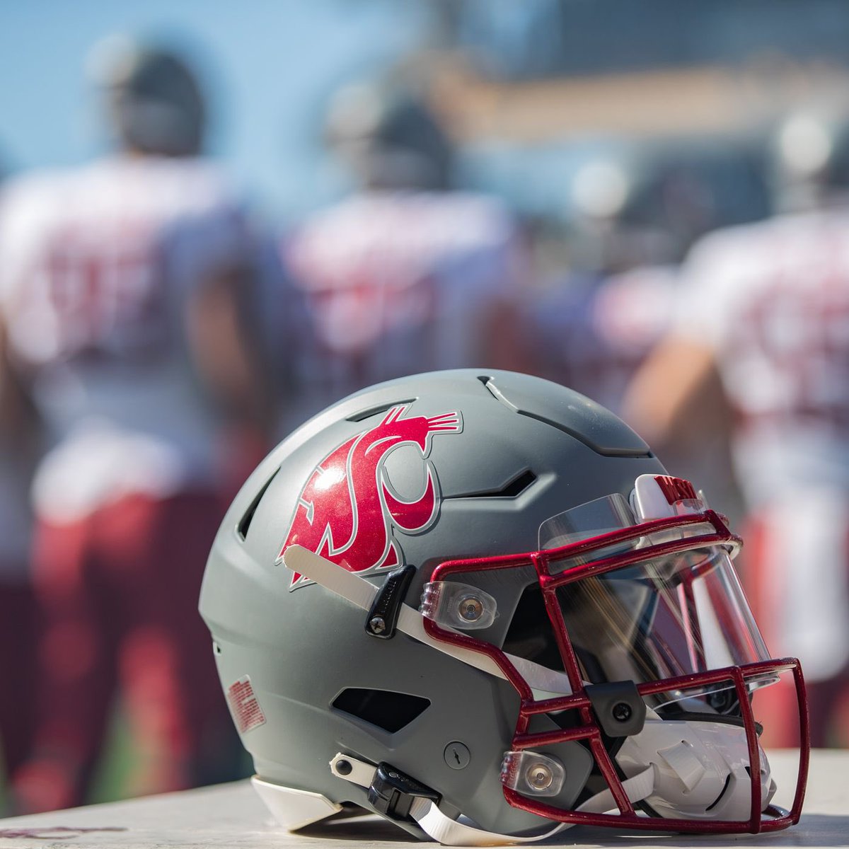 Washington State is hiring Florida analyst Allen Brown as cornerbacks coach, sources tell @247Sports. Before Florida, the former Eastern Washington standout safety was an analyst at Cal and the cornerbacks coach and defensive pass game coordinator at Eastern Washington.…
