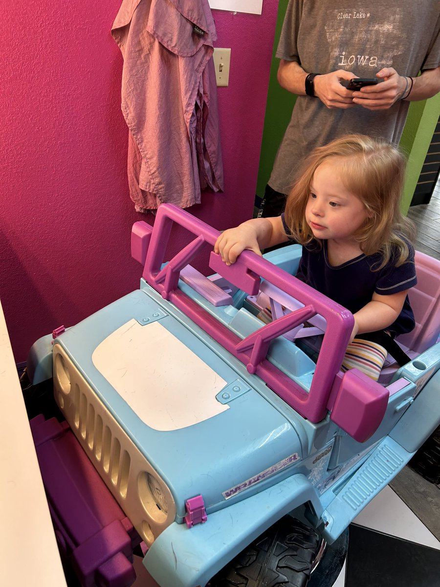 MegLisa13's tweet photo. It was a long time coming and even a point of contention at different times in our house 🤣 But it was time and she did amazing! #WonderRose #1sthaircut #t21 #theluckyfew #Fournado https://t.co/Y3sD8EKb3R