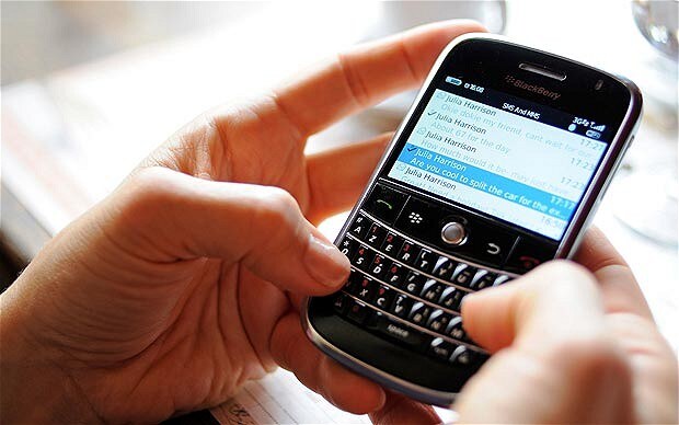 Se cayo instagram cualquier cosa por BBM