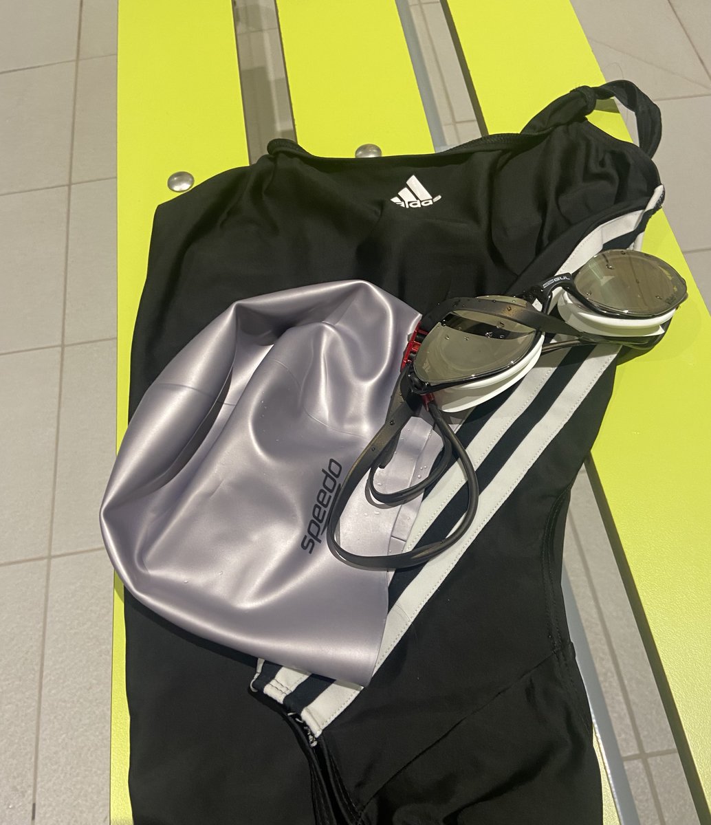 unistrathlean's tweet photo. To boost her wellbeing at work, @sugr73 likes to make full use of her lunch breaks to get active, be that swimming, running or going for a ride on her bike. #WellbeingAtWork https://t.co/hgOzkBRP8H