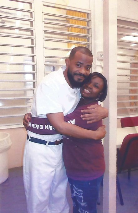 KarineOmry's tweet photo. I remember #NateWoods executed by the state of AL on March 5, 2020. He was wrongfully convicted because of official misconduct, coerced informant testimony and racial discrimination. 4 years ago an INNOCENT man was executed!
To honor his memory we need to #EndTheDeathPenalty https://t.co/T0lw6jfIT7