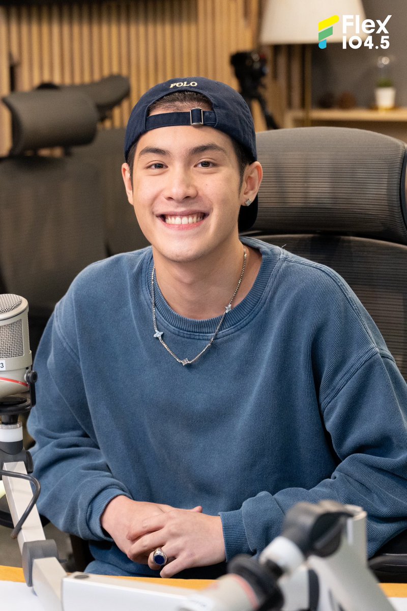 Flex_Connect's tweet photo. JAONAAY มาร้องเพลง “รัก”😍 ให้ชาว Flex ฟังกันตอนนี้
@Jinjetts

กดดู 🔴LIVE ตอนนี้เลยที่ https://t.co/m7o4IKo4Jw

#Flex1045xรักJAONAAY
#รัก_JAONAAY #LOVESONG #JAONAAY #JAYMIDICHANNEL
#FlexTalk #FlexConnect #Flex1045 https://t.co/IWTmeSK0fJ