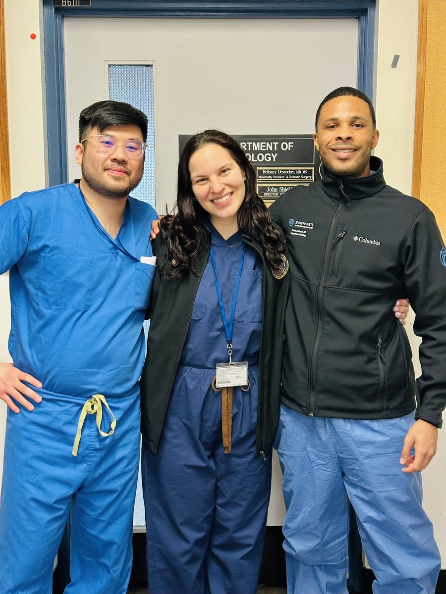 Very thankful to have had the opportunity to spend 4 months of my chief rotation at @KingsCountyHosp with these 2 warriors -Scott Jamieson (PGY2)& Stanley Weng (PGY3)!! ❤️ Incredibly skilled, brilliant, and compassionate. So proud of you both! @downstateuro