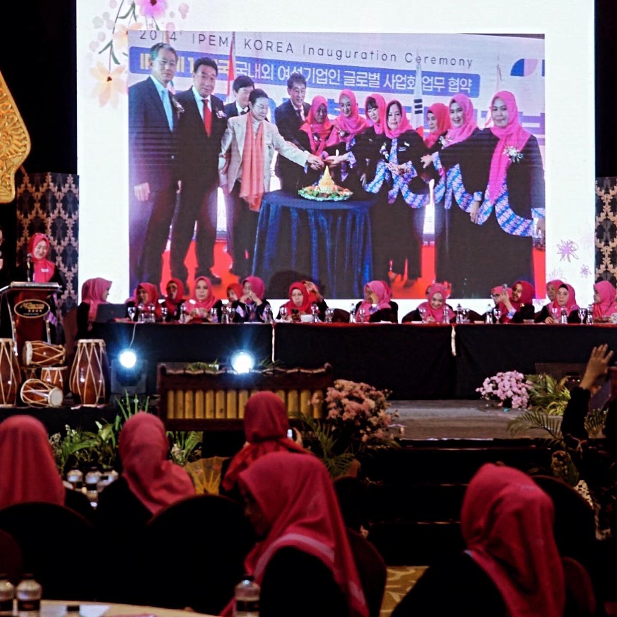 ingrid_kansil's tweet photo. Alhamdulillah rangkaian Rapat Kerja Nasional IPEMI ke VII , 3 - 5 Maret 2024 di Kota Semarang berjalan lancar. Dlm menjlnkan Program Kerja, Ipemi bertekad u/ mewujudkan kesejahteraan khususnya kaum perempuan dgn meningkatkan pemerataan & pertumbuhan ekonomi.
#ipemi https://t.co/MOjeAIHMqn