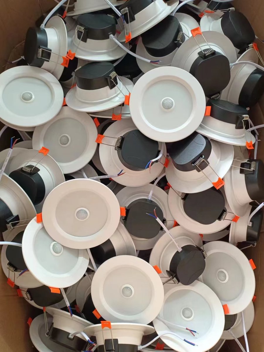 Fenixledlight's tweet image. Our factory produce different kinds of PIR sensor led light,please contact to fenix@litestarled.com to consult with us.

litestarled.com
#sensorledlight
#PIRsensorledlight
#litestarled.com