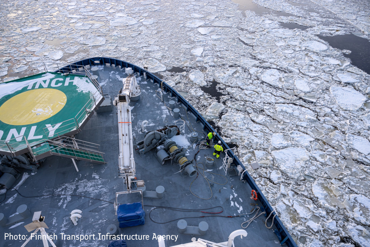 There are few countries whose ports freeze during winter. Finland is one of them, and that has made them a superpower in ice breaking. In 2022–2023, the icebreaking season lasted a whopping 167 days, keeping icebreaker captains busy! #OurHiddenHeroes @vaylafi @TraficomFinland