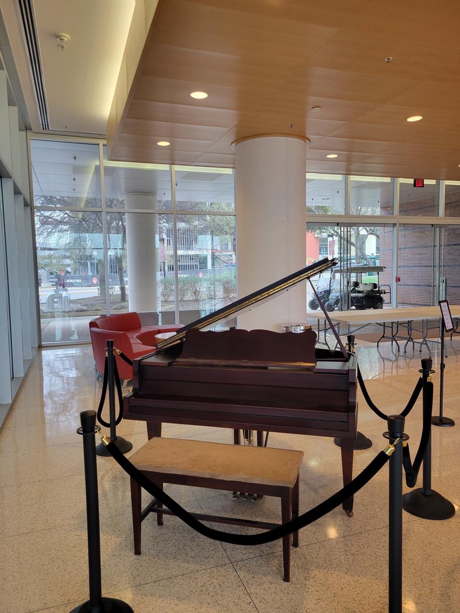 The Center for Brain Health, home of the Glenn Biggs Institute will have 2 pianos, other instruments, a music therapy (Melissa Thurmond) room, a room for dance, a library with resources, many community partnerships, patients and families! Music 💕and memories