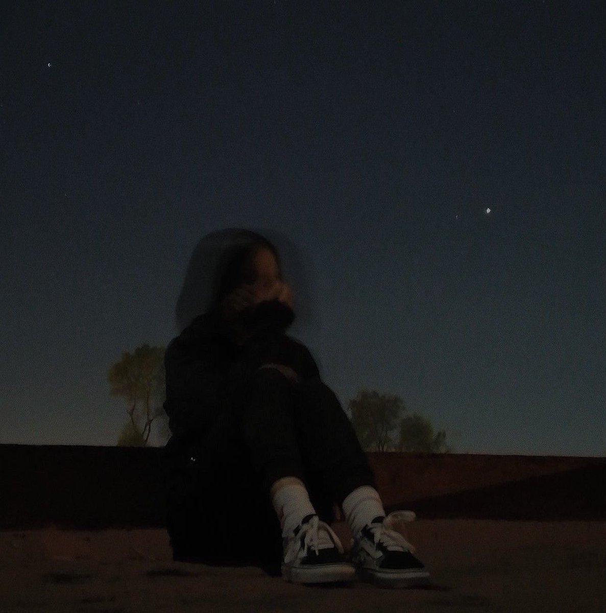 itzraxa's tweet image. تمہارا ذوقِ مسیحائی آفریں  اے شخص
مگر وہ لوگ جنہیں زخم پیارے ہوتے ہیں🖤 🥀