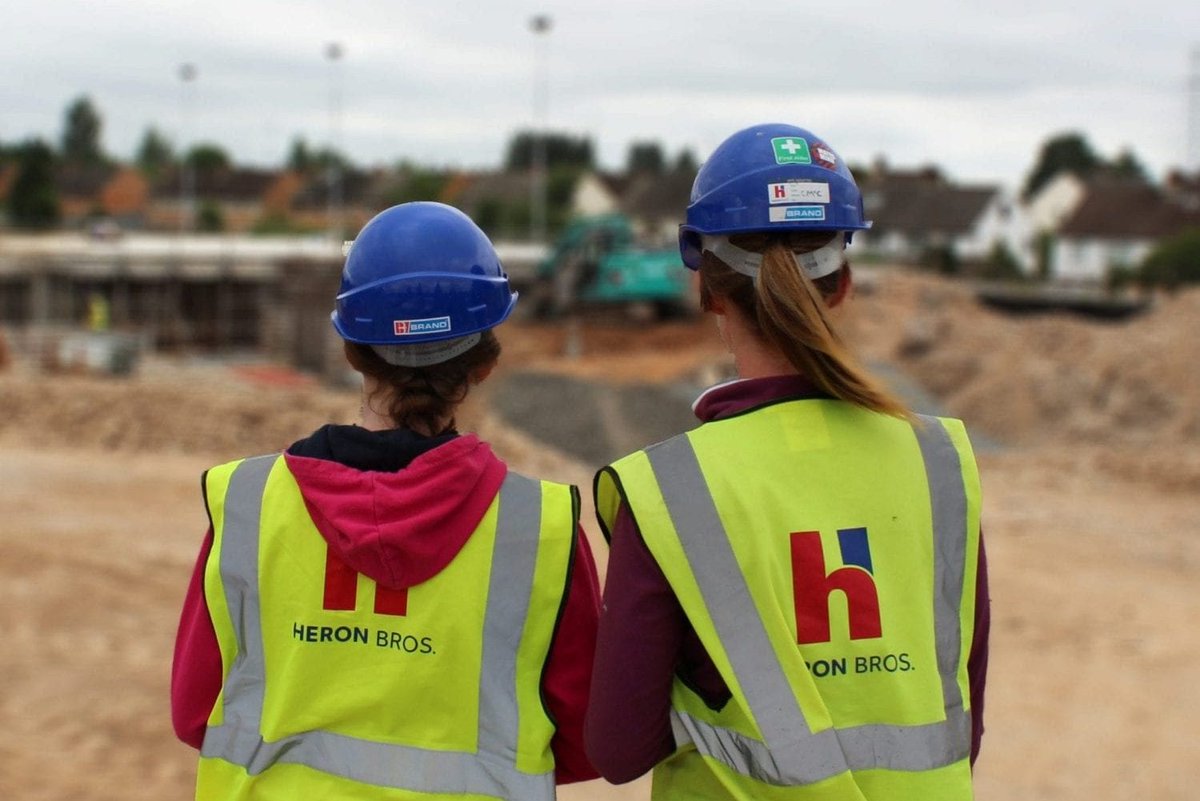 It's Women in Construction Week! 🚧👷 We're looking forward to hosting and attending a number of events throughout the week celebrating Women in Construction, including attending the @theCIOB WiC Summit! 👏 #WICweek #heronbros #construction