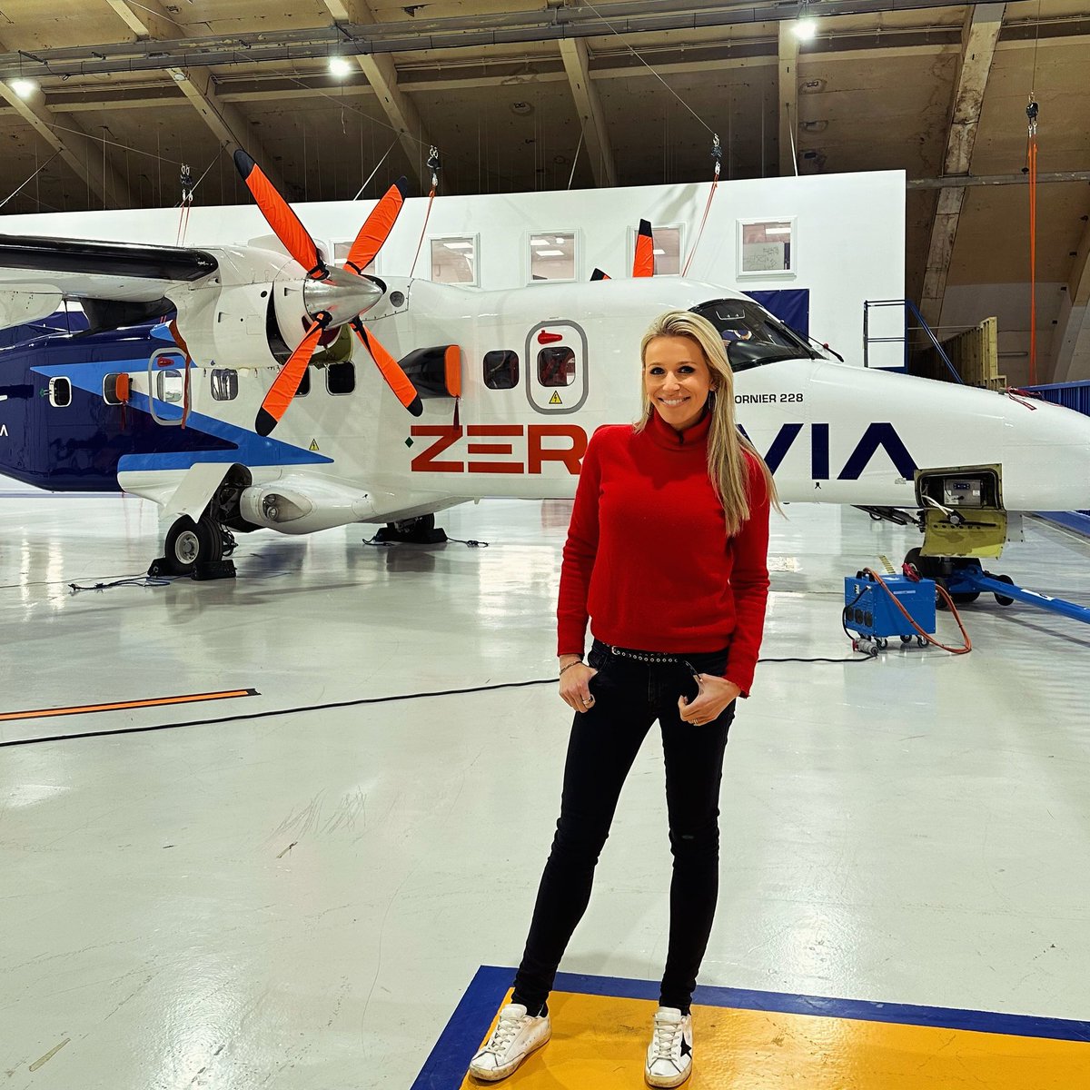 Could hydrogen planes be the future of air travel? I’ve been to @ZeroAvia to see how it’s been retrofitting and testing aircrafts for more sustainable travel.