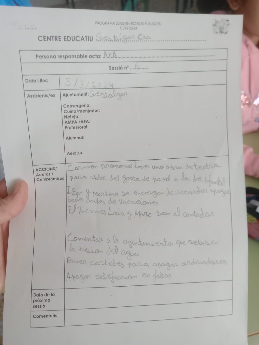aeioLuz's tweet photo. Controlar el consum d'aigua al #projecte5050 és primordial i més amb la sequera que estem vivint. A Gestalgar s'ho prenen en sèrio! Atenció a les mesures d’aigua!! Hi ha solucions temporals efectives i amb bon resultat. No podem perdre ni un segon ni una gota!!!! https://t.co/ZbjUUYtlMj