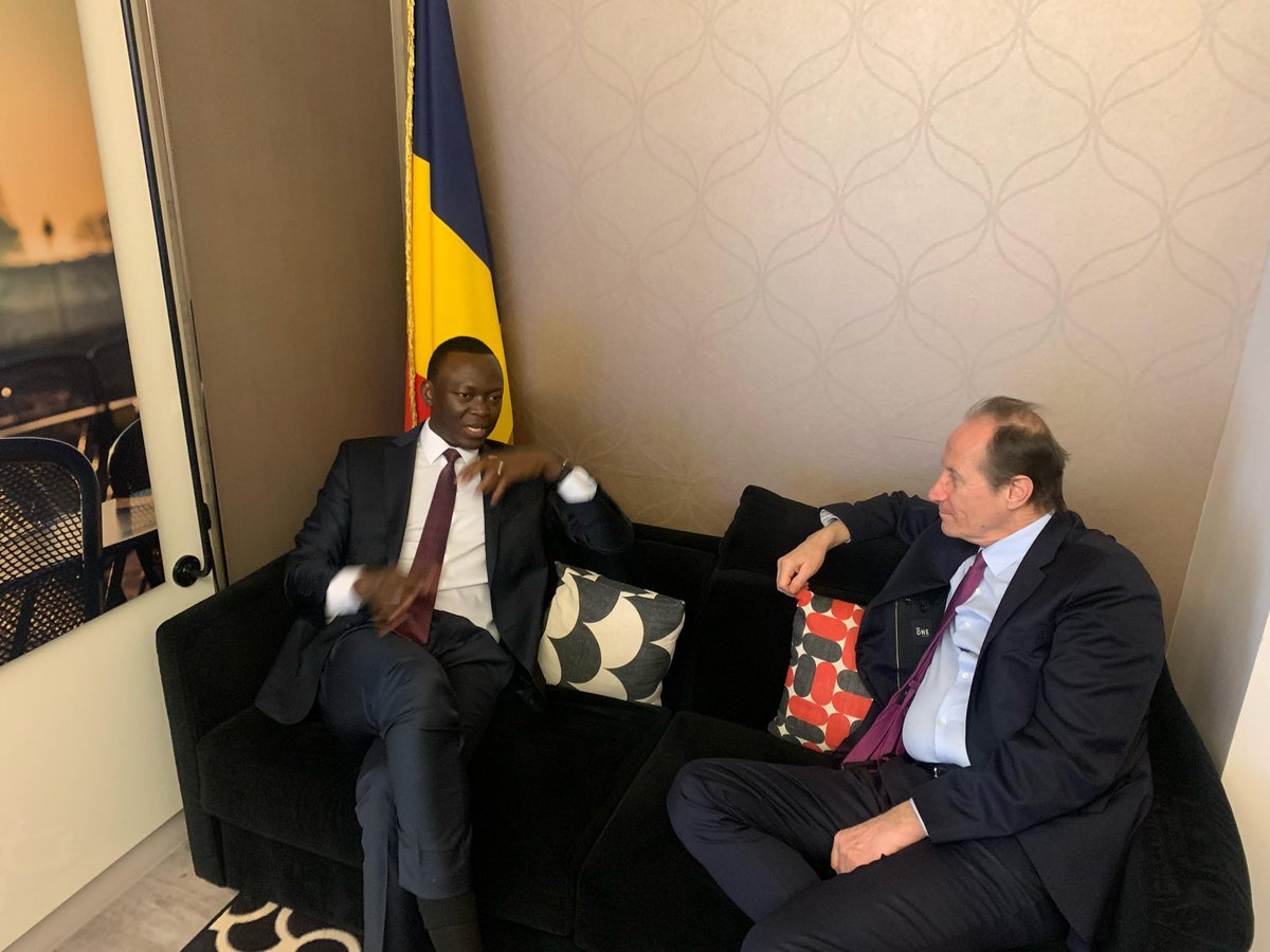 Très très heureux de revoir a Paris @Succes_MASRA, nouveau PM du #Tchad : Une farouche volonté d’inclusivité et d’efficacité des politiques publiques. Une vision sincère d’accompagner son pays dans un développement pour toutes et tous les tchadiens. On est ensemble