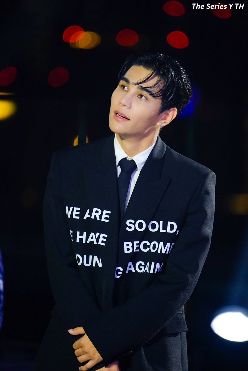 "เจฟ ซาเตอร์“ ในงาน "WORLD'S FASHION DISTRICT: EQUINOX SUMMER 2024" ณ EM GLASS ชั้น G ศูนย์การค้า เอ็มสเฟียร์

#jeffsatur #EMFASHIONICONxJeffSatur
#EquinoxSummer24 
#EMPORIUM #EMQUARTIER #EMSPHERE #EMDISTRICT #EMFASHIONICON