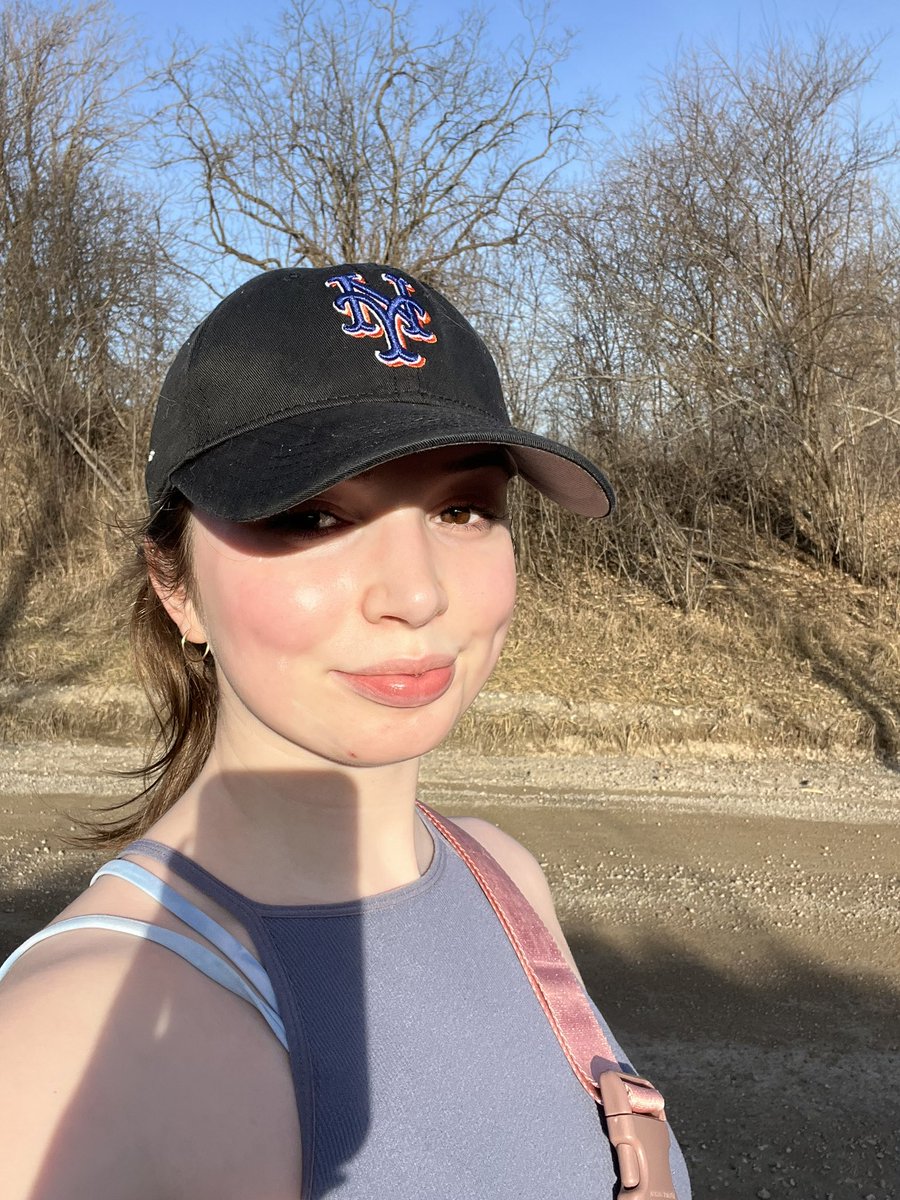 TheQueenLiz__'s tweet photo. Yesterdays hike https://t.co/ajraDQzReu