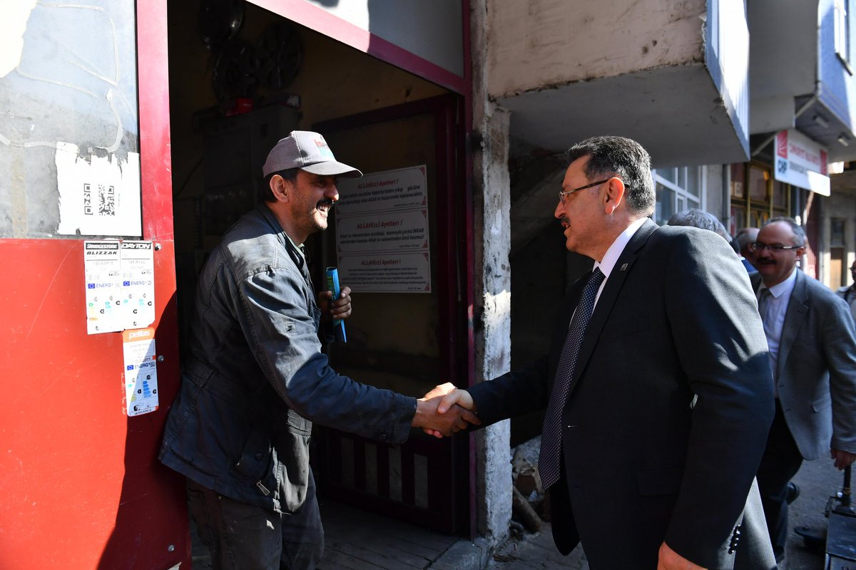 ahmetmgenc's tweet photo. Dernekpazarı’nda bizi bağrına basan hemşehrilerimizle gönülden kucaklaştık.

Tüm gayretimizle  #HazırızKararlıyız

📍Dernekpazarı https://t.co/c33V7RIhNF