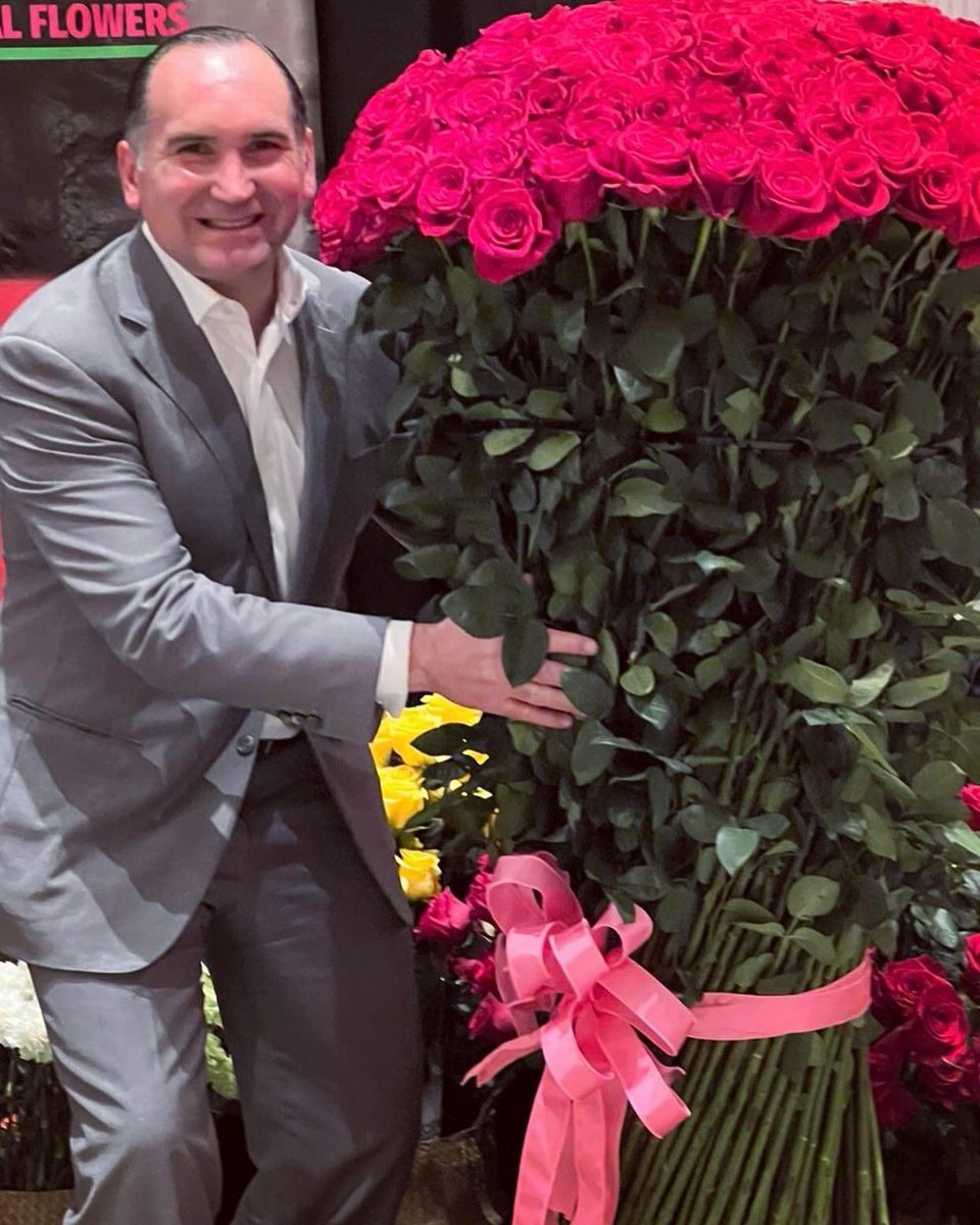 All about making it bigger and better than anyone else…#trump #luxuryhotel #golf #golfresort #luxury #luxuryresort #roses #success #neversettle #miami #doral #florida #doitbetterthananyoneelse