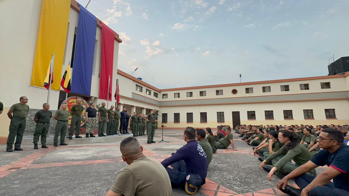 La #FANB llevó a cabo  trote de Rajucho en una perfecta fusión Cívico,Militar, Policial en conmemoración a los 11 años de la Siembra y Pase a la Inmortalidad de nuestro Comandante Supremo y Eterno Hugo Chávez en el estado Táchira, como muestra de lealtad y compromiso a su legado.