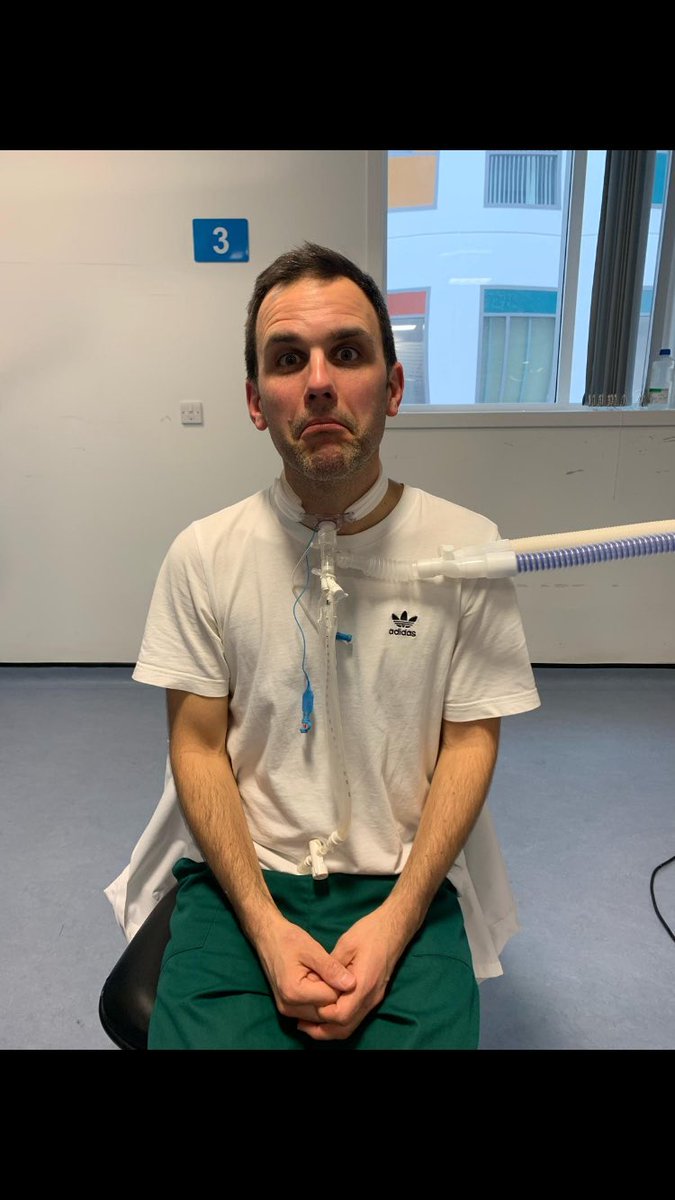 Great ICU OT SIM yesterday. How to switch from the vent to the trache mask guided by @TomLunn4. Was interesting for me being the other end. Rather vulnerable having people working around your neck. @uhbwNHS @CriticalCareOT @TheACPRC @ICS_updates @JemmaksOt @emaroids1