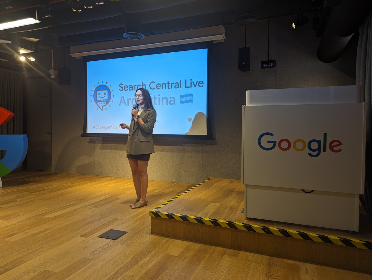 Next up, the most important talk of #SCLArgentina by @alebrambila - news and Google Search!