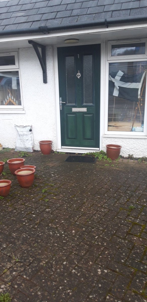 == Gool Peran Lowen dhe Onen hag Oll == Happy St Piran's Day to One and All ==