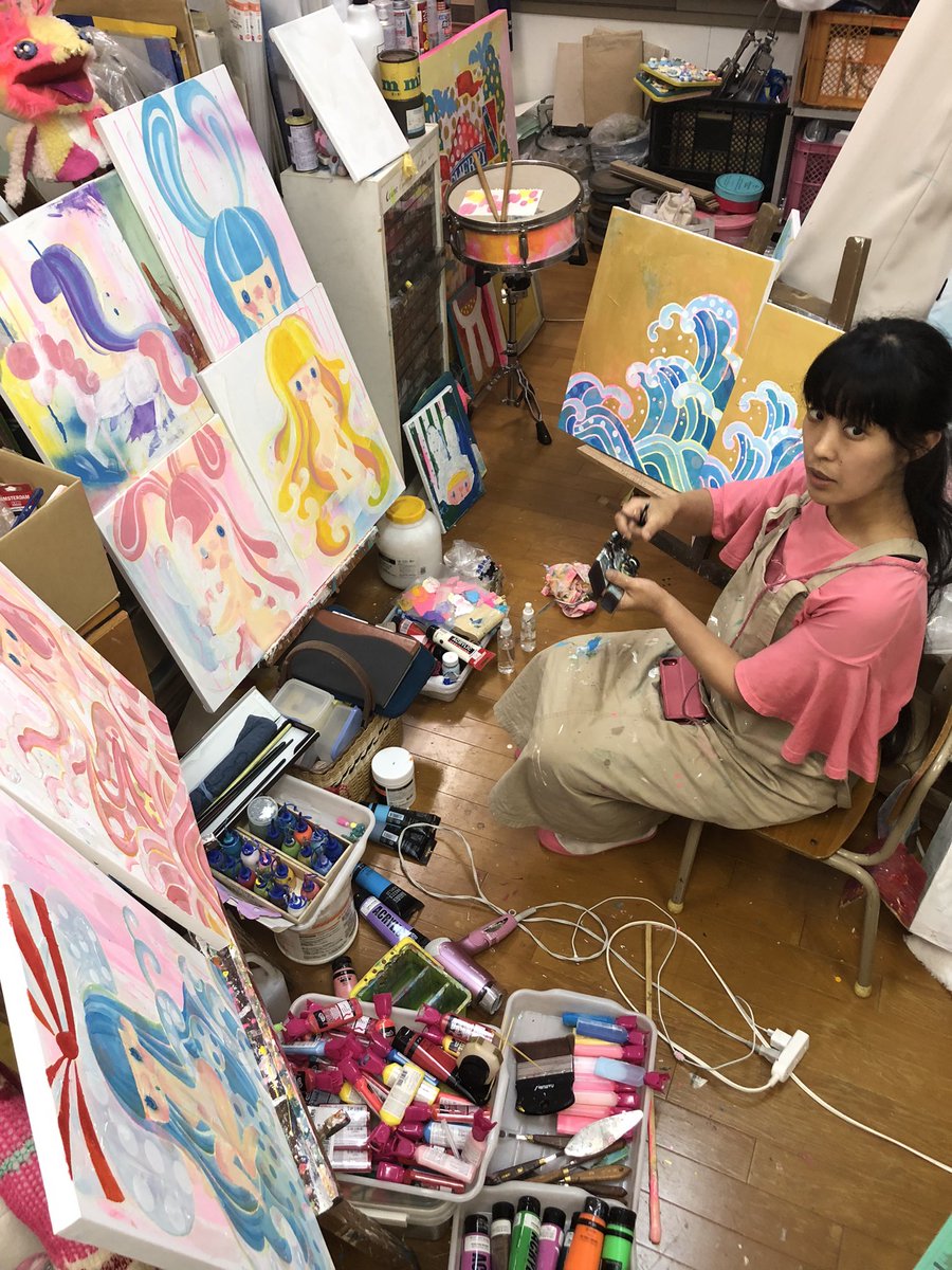 kanatrier's tweet photo. 信じられないくらい皆さんの環境が綺麗過ぎ
 #絵描きさんの作業環境が見たい https://t.co/1xQZcKO6Uv