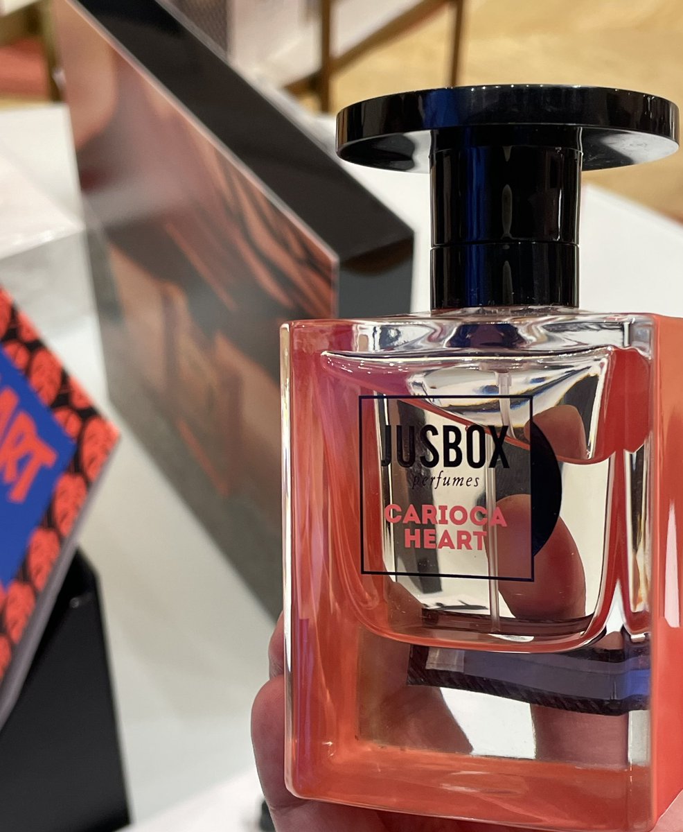 n5kuw's tweet photo. ١- بعضا من الصيد للعطور الموجودة على قائمة الاستطلاع 

عطر tubereuse astrale احدث عطورات كريفيلي
عطر bdk ويحمل اسم الشارع الذي يوجد به البوتيك
عطر carioca heart من jusbox 🤍
عطر yin من ذا هيرمونست

#رابطة_عشاق_العطور https://t.co/b7TLmSjgbo