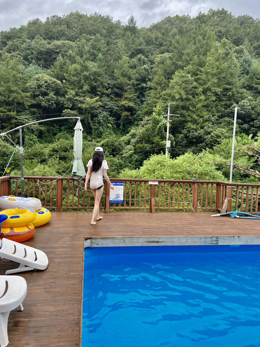 예전 여름 놀러간건데 여름 빨리와라 물리 하고싶엉
#시디
#러버
#트젠
#쉬멜
#디엠