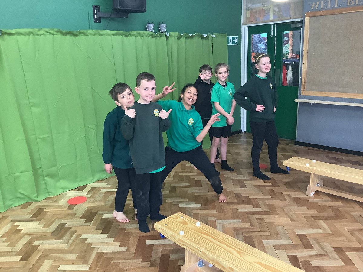 Ver_WPA's tweet photo. We love gymnastics #watersideway #waterside #watersidepe https://t.co/1p61mbiHOp