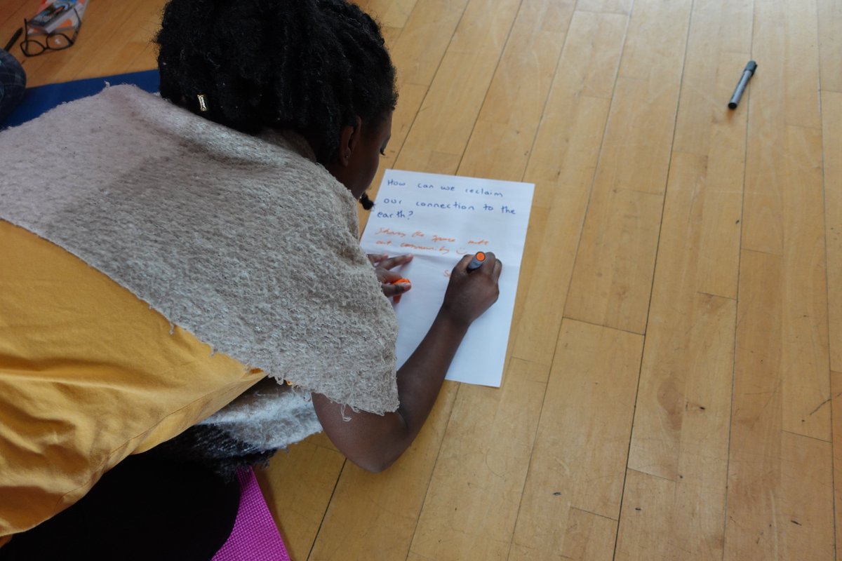 We are now halfway through 'Collective Rest - A 6 Week Healing Circle for People of Colour' with
<a href="/DilWijey/">Dilhani Wijeyesekera</a> &amp; <a href="/lildonia/">Lildonia Lawrence</a>!🌿

Today's session was a beautiful blend of nature, movement, relaxation, and deep conversations, leaving us feeling rejuvenated &amp; connected. ✨